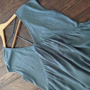 ANTHRO I Teal Green Flowy Boho Short Sleeve V-Neck Shirt Top by Meadow Rue, S